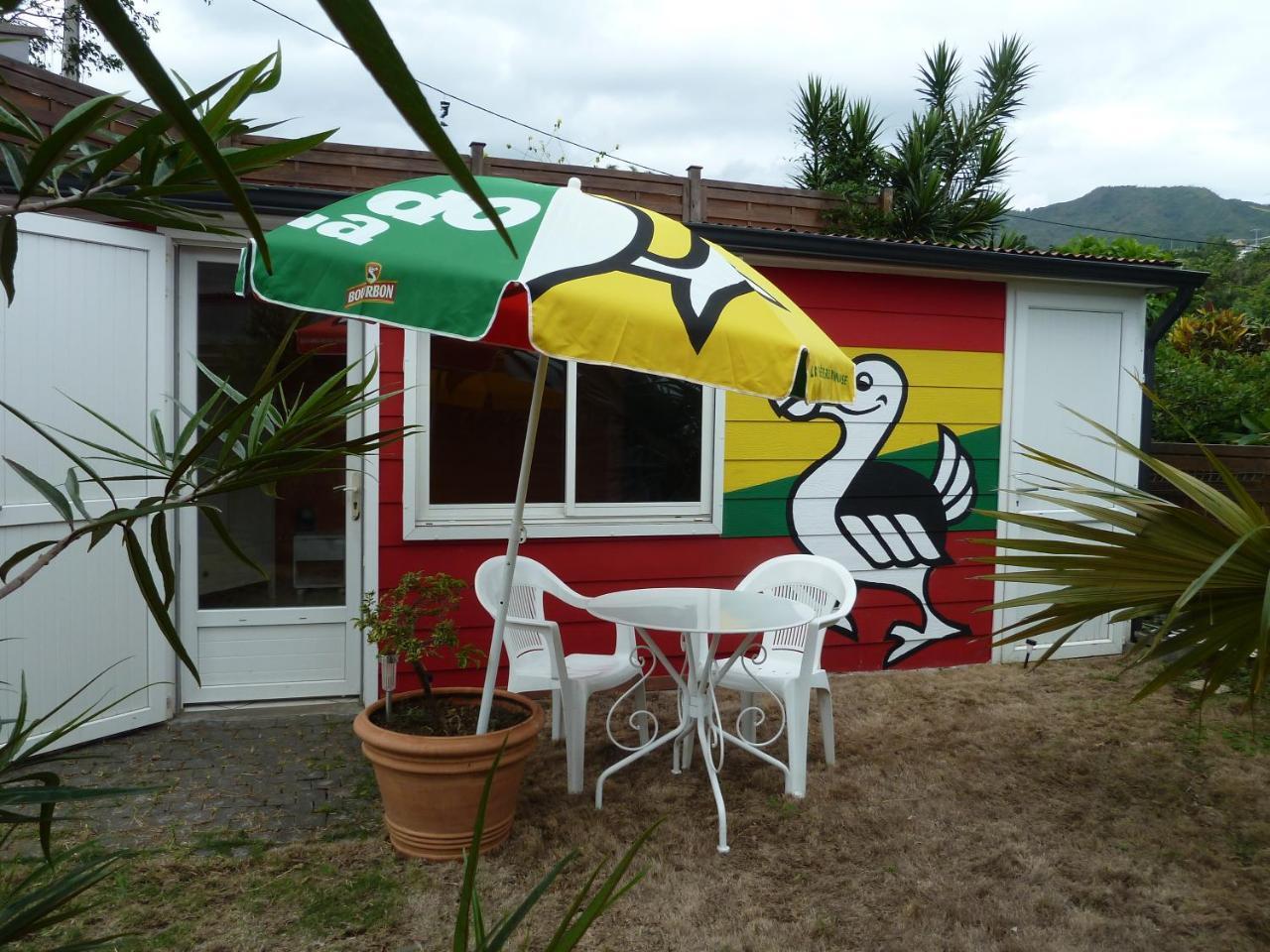 Maison Joss Studio Proche Aeroport Sainte Clotilde Exterior photo